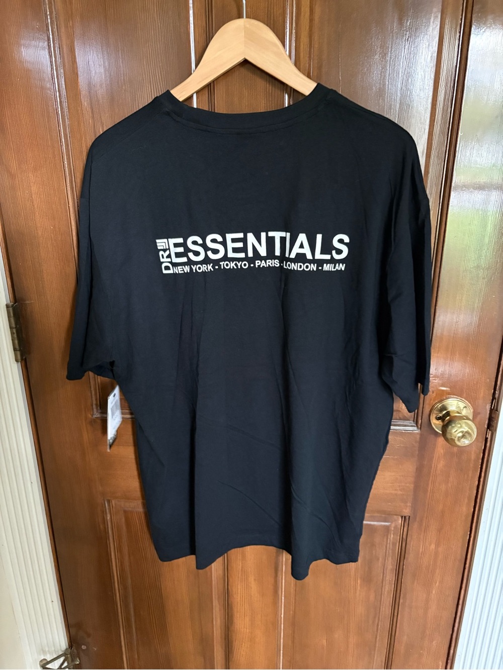 Dr Essentials Black Short Sleeve Logo Tee